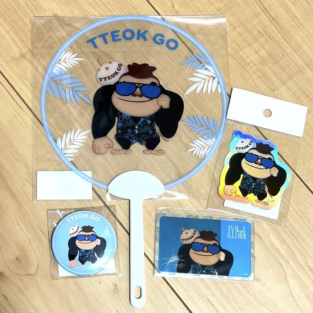 Amazon.co.jp: J.Y.Park クリアうちわ・ステッカー・缶バッジ・クリア